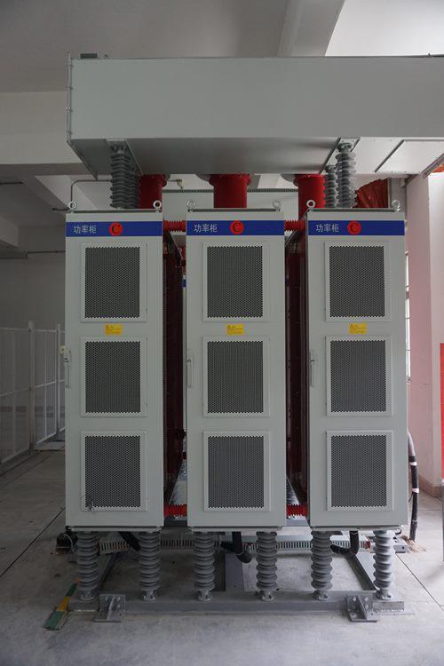 Générateur de var statique refroidi par air intérieur Sinopak 35kV pour chemin de fer